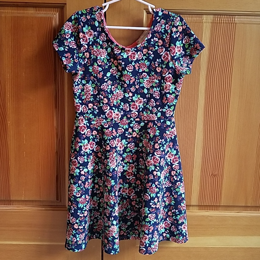 Soprano flowered dress